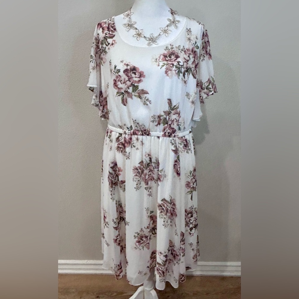 “Torrid” Ivory & Mauve Pink Floral Midi Dress w/ Flutter Short Sleeves